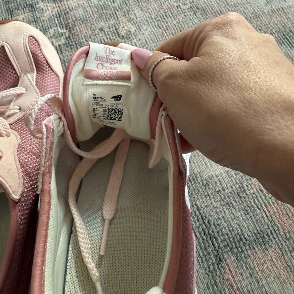 New Balance Pink and White Women's Shoes - Picture 3 of 4